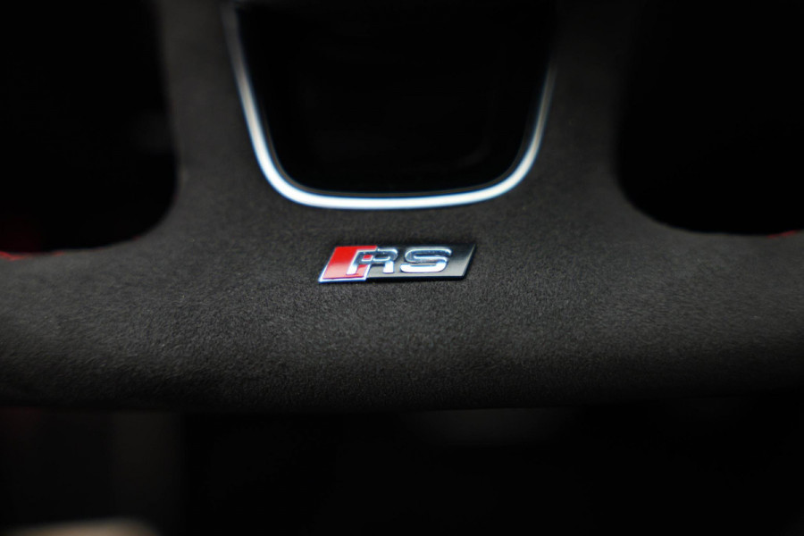 Audi RS3 Sportback 2.5 TFSI quattro |Keramisch|Pano|360|Carbon|HUD|B&O|Memory| Audi RS3 Sportback 2.5 TFSI quattro |Keramisch|Pano|360|Carbon|HUD|B&O|Memory|