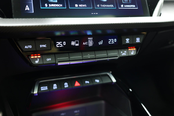 Audi RS3 Sportback 2.5 TFSI quattro |Keramisch|Pano|360|Carbon|HUD|B&O|Memory| Audi RS3 Sportback 2.5 TFSI quattro |Keramisch|Pano|360|Carbon|HUD|B&O|Memory|