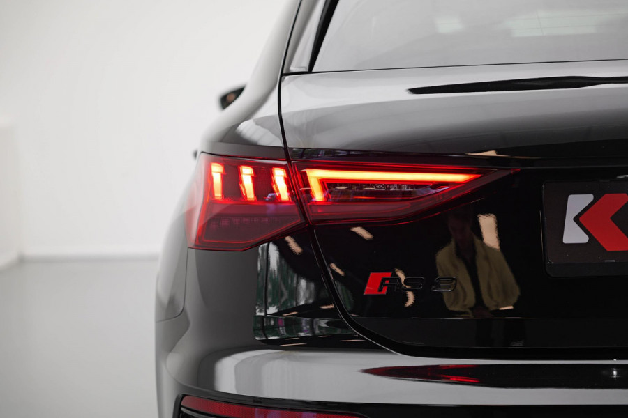 Audi RS3 Sportback 2.5 TFSI quattro |Keramisch|Pano|360|Carbon|HUD|B&O|Memory| Audi RS3 Sportback 2.5 TFSI quattro |Keramisch|Pano|360|Carbon|HUD|B&O|Memory|