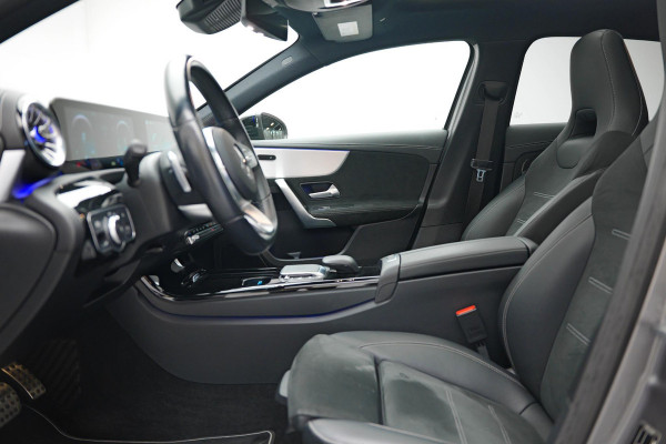 Mercedes-Benz A-Klasse 250 e AMG Line |Pano|Dodehoek|Draadloos Laden| Mercedes-Benz A-Klasse 250 e AMG Line |Pano|Dodehoek|Draadloos Laden|