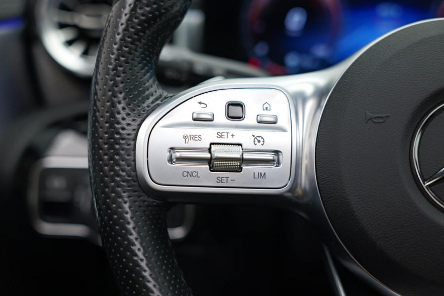 Mercedes-Benz A-Klasse 250 e AMG Line |Pano|Dodehoek|Draadloos Laden| Mercedes-Benz A-Klasse 250 e AMG Line |Pano|Dodehoek|Draadloos Laden|