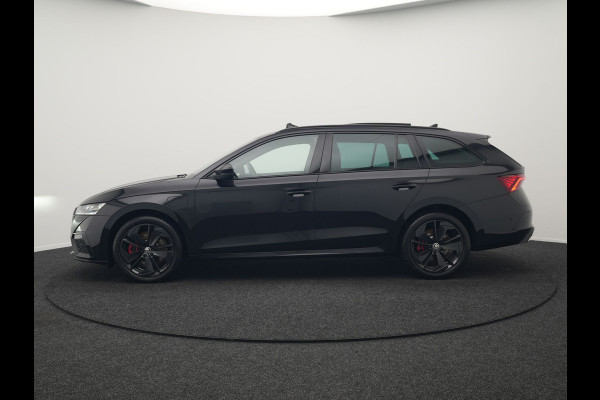 Škoda Octavia 1.4 TSI RS iV Plug In Hybrid 245pk Dealer O.H. PHEV | Panodak | Head Up | Adaptive Cruise | Apple Carplay | Canton Audio | Crystal LED | RS Sportstoelen Verwarmd | Keyless | Front & Lane Assist | Sportstuur Verwarmd | Navigatie | DAB |