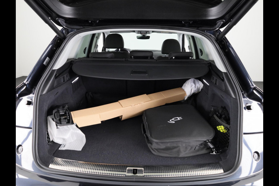 Audi Q5 50 TFSI e Advanced edition 299pk Plug in Hybrid S-tronic | Navigatie | Parkeersensoren | Adaptieve cruise control | Audi Q5 50 TFSI e Advanced edition 299pk Plug in Hybrid S-tronic | Navigatie | Parkeersensoren | Adaptieve cruise control |