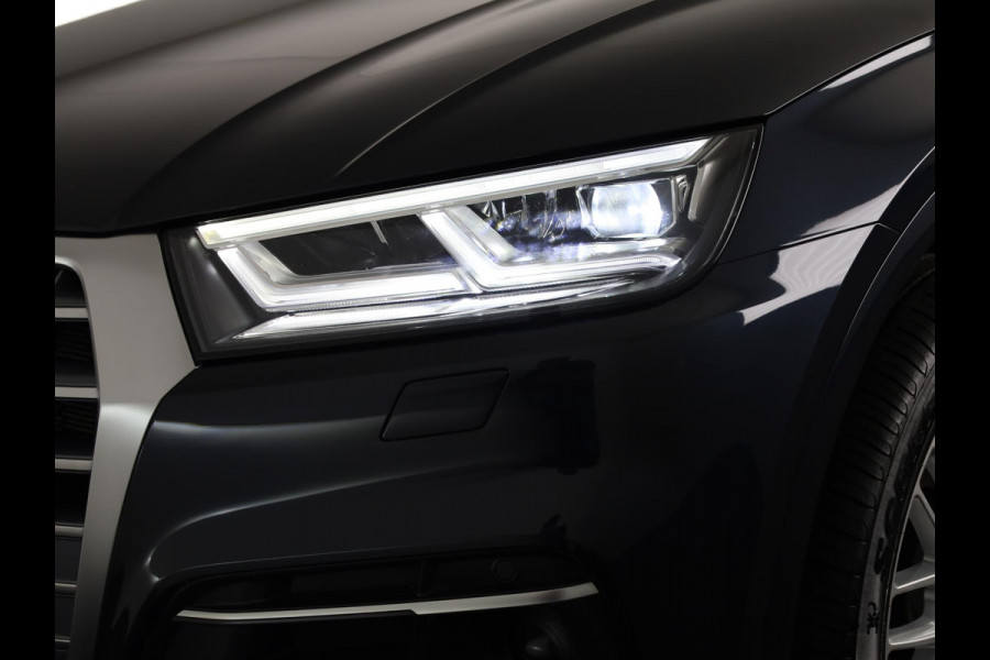 Audi Q5 50 TFSI e Advanced edition 299pk Plug in Hybrid S-tronic | Navigatie | Parkeersensoren | Adaptieve cruise control | Audi Q5 50 TFSI e Advanced edition 299pk Plug in Hybrid S-tronic | Navigatie | Parkeersensoren | Adaptieve cruise control |