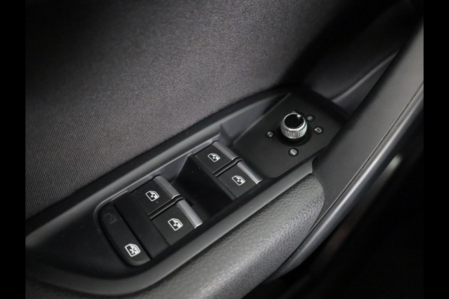 Audi Q5 50 TFSI e Advanced edition 299pk Plug in Hybrid S-tronic | Navigatie | Parkeersensoren | Adaptieve cruise control | Audi Q5 50 TFSI e Advanced edition 299pk Plug in Hybrid S-tronic | Navigatie | Parkeersensoren | Adaptieve cruise control |