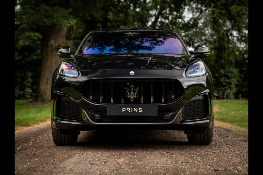 Maserati Grecale 3.0 V6 Trofeo 530pk | Pano-dak | Sonus Faber | Stoelventilatie | Luchtvering Maserati Grecale 3.0 V6 Trofeo 530pk | Pano-dak | Sonus Faber | Stoelventilatie | Luchtvering