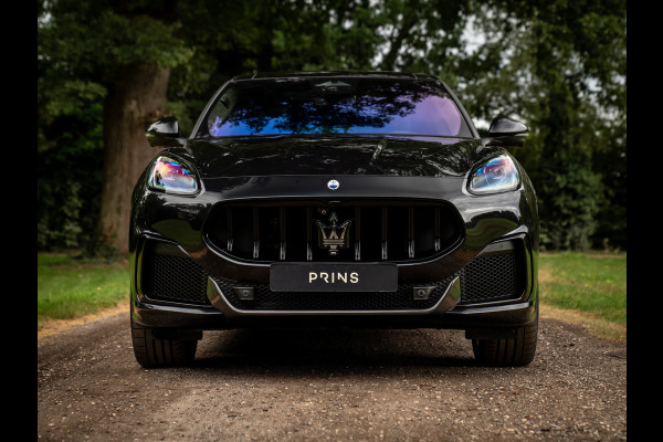 Maserati Grecale 3.0 V6 Trofeo 530pk | Pano-dak | Sonus Faber | Stoelventilatie | Luchtvering Maserati Grecale 3.0 V6 Trofeo 530pk | Pano-dak | Sonus Faber | Stoelventilatie | Luchtvering