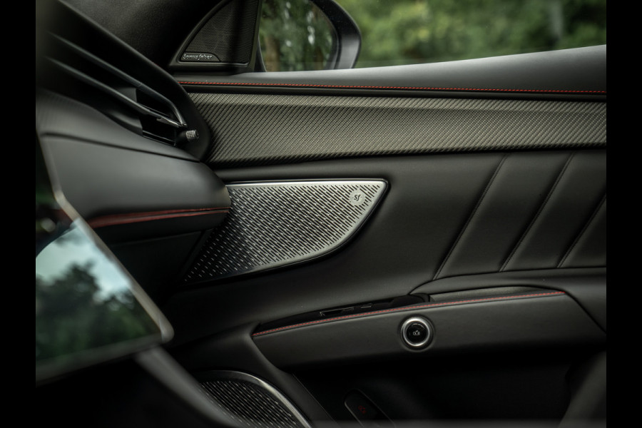 Maserati Grecale 3.0 V6 Trofeo 530pk | Pano-dak | Sonus Faber | Stoelventilatie | Luchtvering Maserati Grecale 3.0 V6 Trofeo 530pk | Pano-dak | Sonus Faber | Stoelventilatie | Luchtvering
