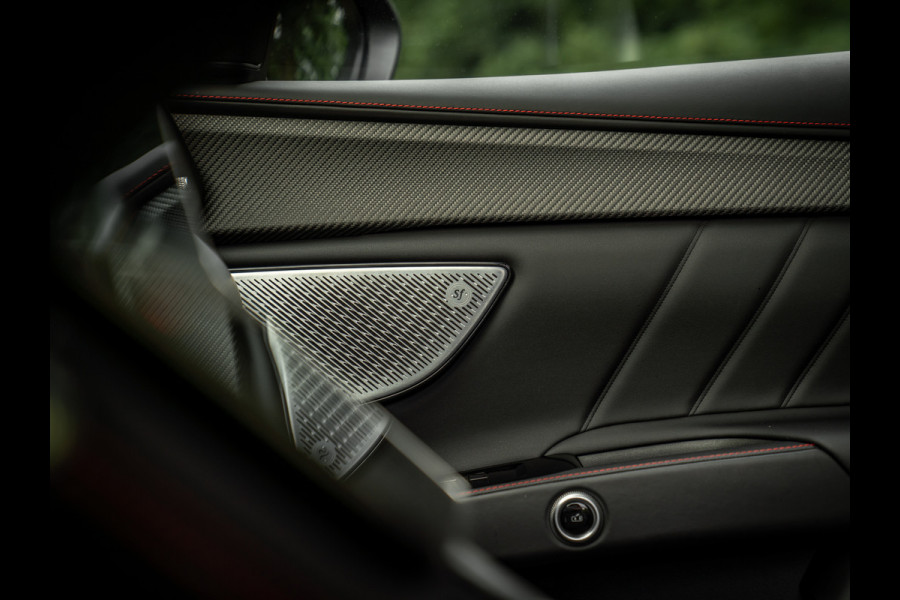 Maserati Grecale 3.0 V6 Trofeo 530pk | Pano-dak | Sonus Faber | Stoelventilatie | Luchtvering Maserati Grecale 3.0 V6 Trofeo 530pk | Pano-dak | Sonus Faber | Stoelventilatie | Luchtvering