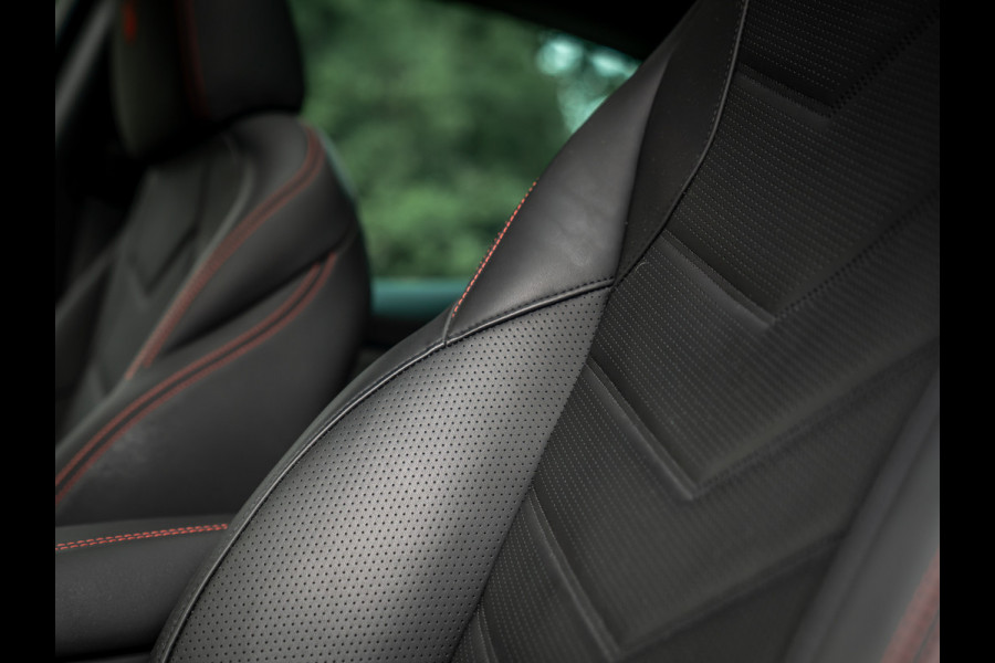 Maserati Grecale 3.0 V6 Trofeo 530pk | Pano-dak | Sonus Faber | Stoelventilatie | Luchtvering Maserati Grecale 3.0 V6 Trofeo 530pk | Pano-dak | Sonus Faber | Stoelventilatie | Luchtvering