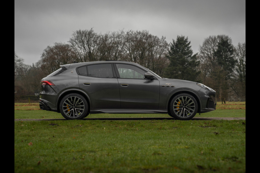 Maserati Grecale 3.0 V6 Trofeo 530pk | Full option! | Carbon ext. + int. | Sonus Faber | Pano-dak | Stoelkoeling | Adapt. cruise Maserati Grecale 3.0 V6 Trofeo 530pk | Full option! | Carbon ext. + int. | Sonus Faber | Pano-dak | Stoelkoeling | Adapt. cruise