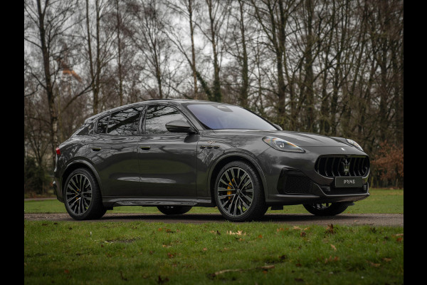 Maserati Grecale 3.0 V6 Trofeo 530pk | Full option! | Carbon ext. + int. | Sonus Faber | Pano-dak | Stoelkoeling | Adapt. cruise Maserati Grecale 3.0 V6 Trofeo 530pk | Full option! | Carbon ext. + int. | Sonus Faber | Pano-dak | Stoelkoeling | Adapt. cruise