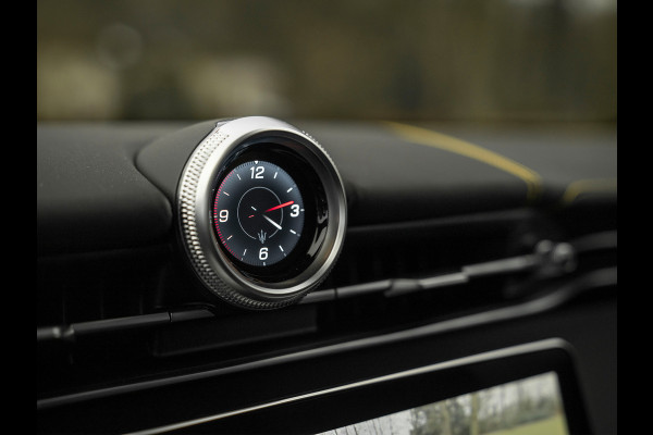 Maserati Grecale 3.0 V6 Trofeo 530pk | Full option! | Carbon ext. + int. | Sonus Faber | Pano-dak | Stoelkoeling | Adapt. cruise Maserati Grecale 3.0 V6 Trofeo 530pk | Full option! | Carbon ext. + int. | Sonus Faber | Pano-dak | Stoelkoeling | Adapt. cruise