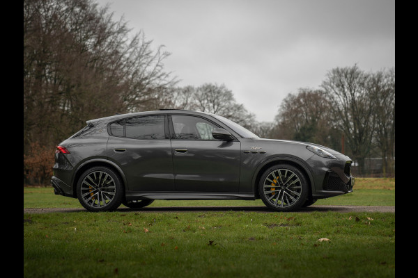 Maserati Grecale 3.0 V6 Trofeo 530pk | Full option! | Carbon ext. + int. | Sonus Faber | Pano-dak | Stoelkoeling | Adapt. cruise Maserati Grecale 3.0 V6 Trofeo 530pk | Full option! | Carbon ext. + int. | Sonus Faber | Pano-dak | Stoelkoeling | Adapt. cruise