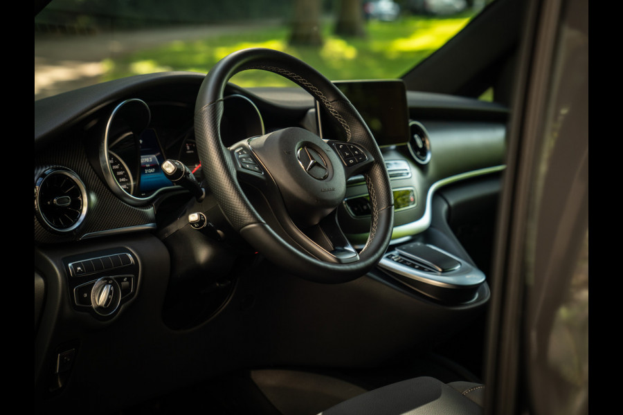 Mercedes-Benz V-Klasse 250d Lang DC | €64.900,- Ex. BTW | Luchtvering | CarPlay | Elektr. deuren Mercedes-Benz V-Klasse 250d Lang DC | €64.900,- Ex. BTW | Luchtvering | CarPlay | Elektr. deuren