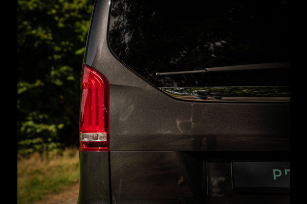 Mercedes-Benz V-Klasse 250d Lang DC | €64.900,- Ex. BTW | Luchtvering | CarPlay | Elektr. deuren Mercedes-Benz V-Klasse 250d Lang DC | €64.900,- Ex. BTW | Luchtvering | CarPlay | Elektr. deuren