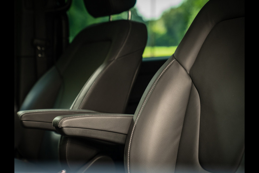 Mercedes-Benz V-Klasse 250d Lang DC | €64.900,- Ex. BTW | Luchtvering | CarPlay | Elektr. deuren Mercedes-Benz V-Klasse 250d Lang DC | €64.900,- Ex. BTW | Luchtvering | CarPlay | Elektr. deuren