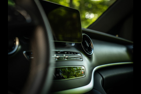 Mercedes-Benz V-Klasse 250d Lang DC | €64.900,- Ex. BTW | Luchtvering | CarPlay | Elektr. deuren Mercedes-Benz V-Klasse 250d Lang DC | €64.900,- Ex. BTW | Luchtvering | CarPlay | Elektr. deuren