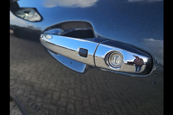 Kia e-Niro Edition 64 kWh | Stoel- en Stuuverwarwing | Adapt. Cruise | Clima | Lane Assist |