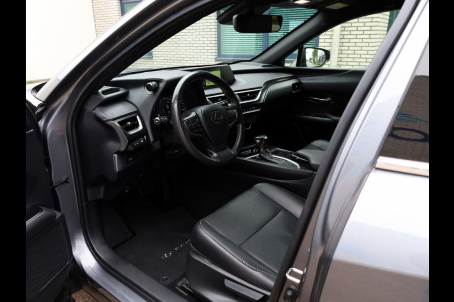 Lexus UX 250h AWD Luxury Line | Leder | Head up | Dodehoek