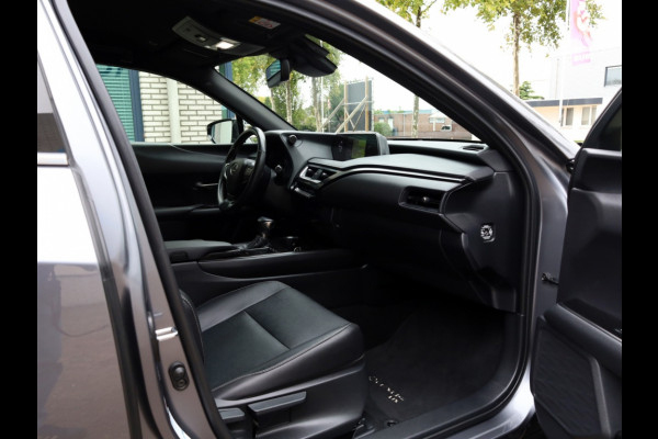 Lexus UX 250h AWD Luxury Line | Leder | Head up | Dodehoek