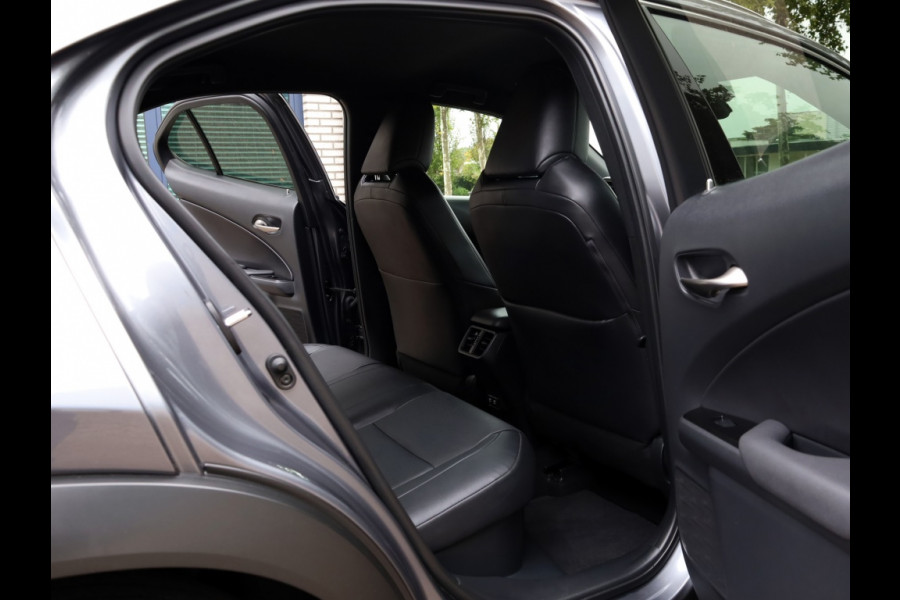 Lexus UX 250h AWD Luxury Line | Leder | Head up | Dodehoek