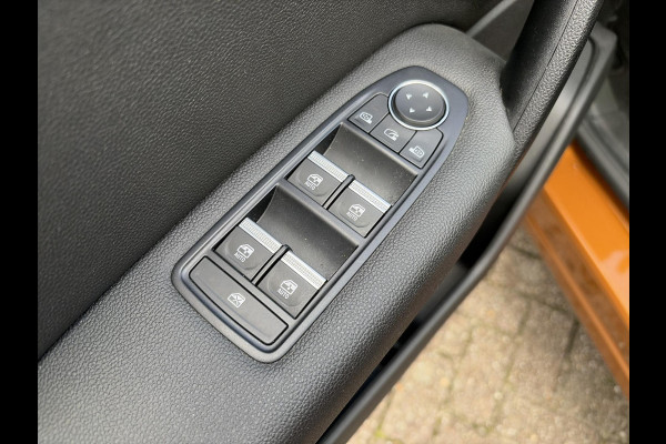 Renault Captur 1.0 TCe 100 Intens