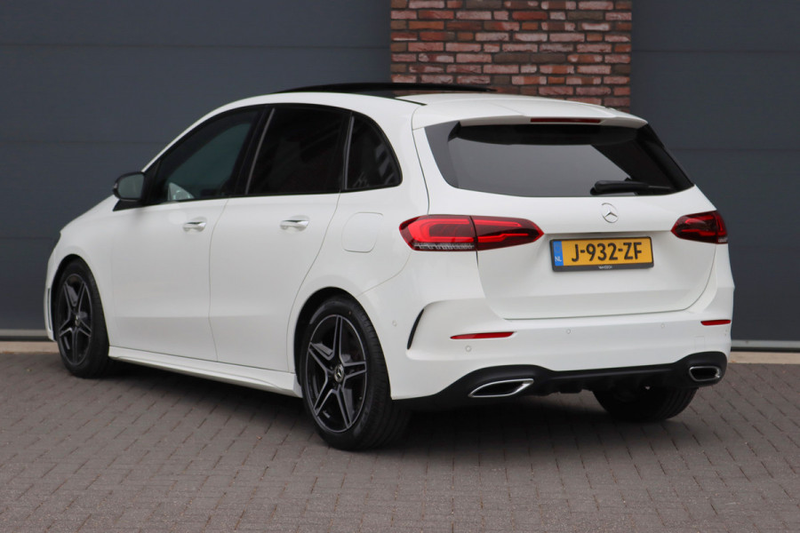 Mercedes-Benz B-Klasse 220 AMG Line Premium+ | Panoramadak | Augmented Reality | Advanced Sound System | Keyless Go | Cruise Control | Stoelverwarming | Dodehoekassistent | Nightpakket |
