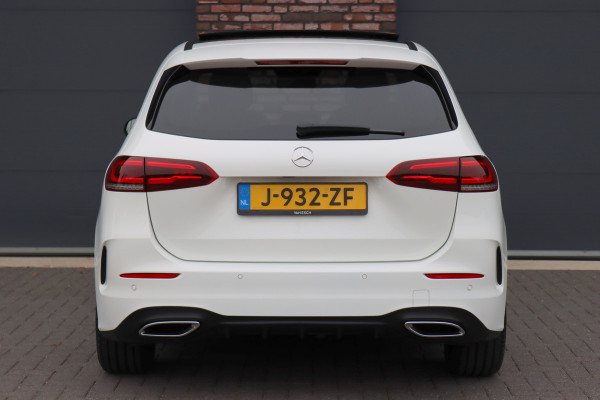 Mercedes-Benz B-Klasse 220 AMG Line Premium+ | Panoramadak | Augmented Reality | Advanced Sound System | Keyless Go | Cruise Control | Stoelverwarming | Dodehoekassistent | Nightpakket |