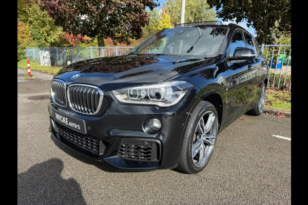 BMW X1 XDrive25i High Executive HUD Panorama Memory M Pakket BMW X1 XDrive25i High Executive HUD Panorama Memory M Pakket