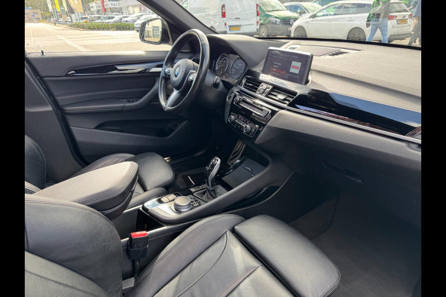 BMW X1 XDrive25i High Executive HUD Panorama Memory M Pakket BMW X1 XDrive25i High Executive HUD Panorama Memory M Pakket