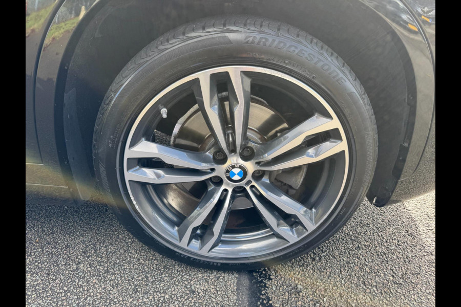 BMW X1 XDrive25i High Executive HUD Panorama Memory M Pakket BMW X1 XDrive25i High Executive HUD Panorama Memory M Pakket