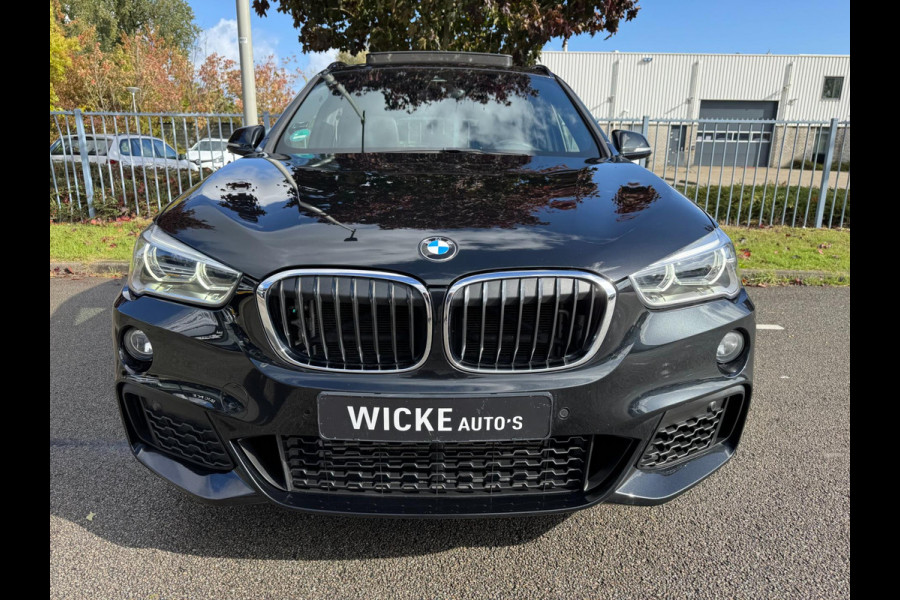 BMW X1 XDrive25i High Executive HUD Panorama Memory M Pakket BMW X1 XDrive25i High Executive HUD Panorama Memory M Pakket
