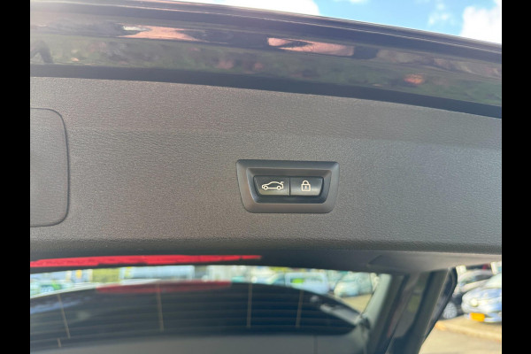 BMW X1 XDrive25i High Executive HUD Panorama Memory M Pakket BMW X1 XDrive25i High Executive HUD Panorama Memory M Pakket