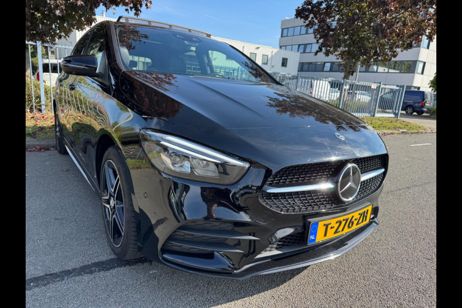 Mercedes-Benz B-Klasse 250 e AMG Panorama Leder Camera Navi Mercedes-Benz B-Klasse 250 e AMG Panorama Leder Camera Navi