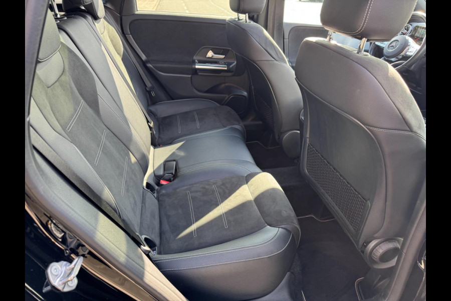 Mercedes-Benz B-Klasse 250 e AMG Panorama Leder Camera Navi Mercedes-Benz B-Klasse 250 e AMG Panorama Leder Camera Navi