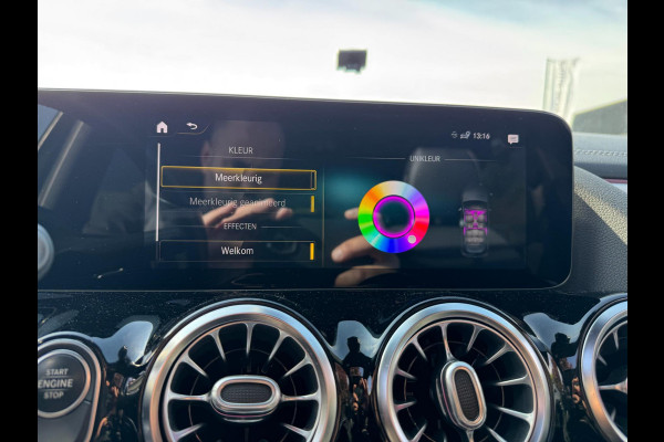Mercedes-Benz B-Klasse 250 e AMG Panorama Leder Camera Navi Mercedes-Benz B-Klasse 250 e AMG Panorama Leder Camera Navi