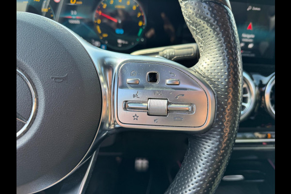 Mercedes-Benz B-Klasse 250 e AMG Panorama Leder Camera Navi Mercedes-Benz B-Klasse 250 e AMG Panorama Leder Camera Navi