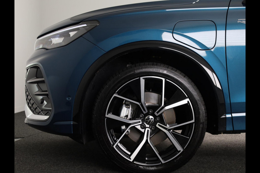 Volkswagen Tiguan 1.5 eHybrid R-Line Business 204 PK | Panoramaschuif-kanteldak | 20" lm velgen 'leeds' | Comfort pakket | Verlengde garantie 11/2028 |