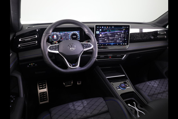 Volkswagen Tiguan 1.5 eHybrid R-Line Business 204 PK | Panoramaschuif-kanteldak | 20" lm velgen 'leeds' | Comfort pakket | Verlengde garantie 11/2028 |