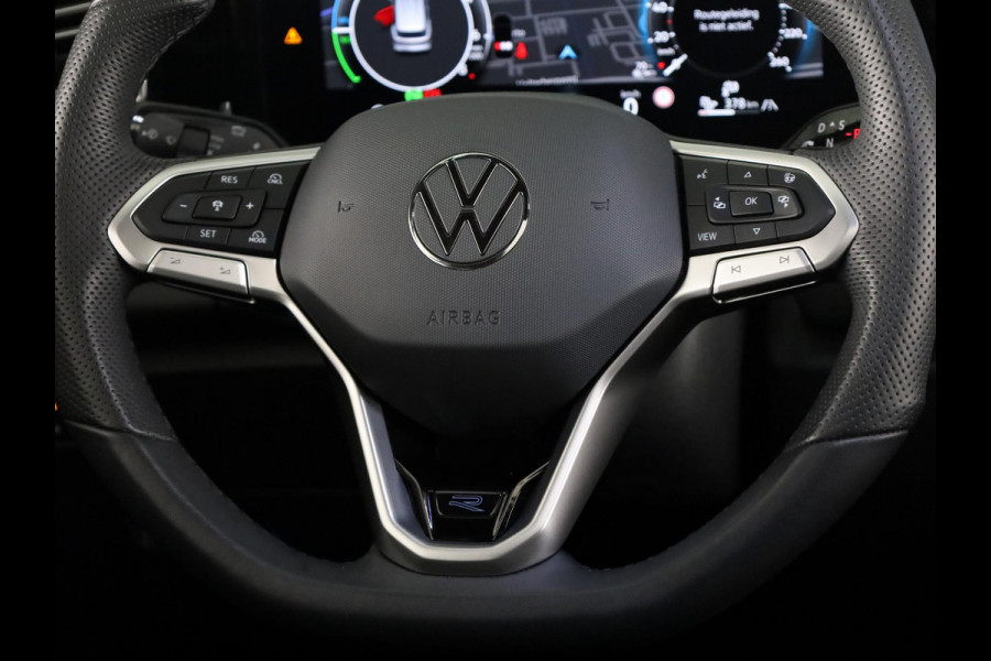 Volkswagen Tiguan 1.5 eHybrid R-Line Business 204 PK | Panoramaschuif-kanteldak | 20" lm velgen 'leeds' | Comfort pakket | Verlengde garantie 11/2028 |