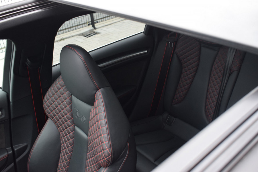 Audi RS3 Limousine 2.5 TFSI 400pk Quattro Pano | Magnetic ride | B&O Audi RS3 Limousine 2.5 TFSI 400pk Quattro Pano | Magnetic ride | B&O