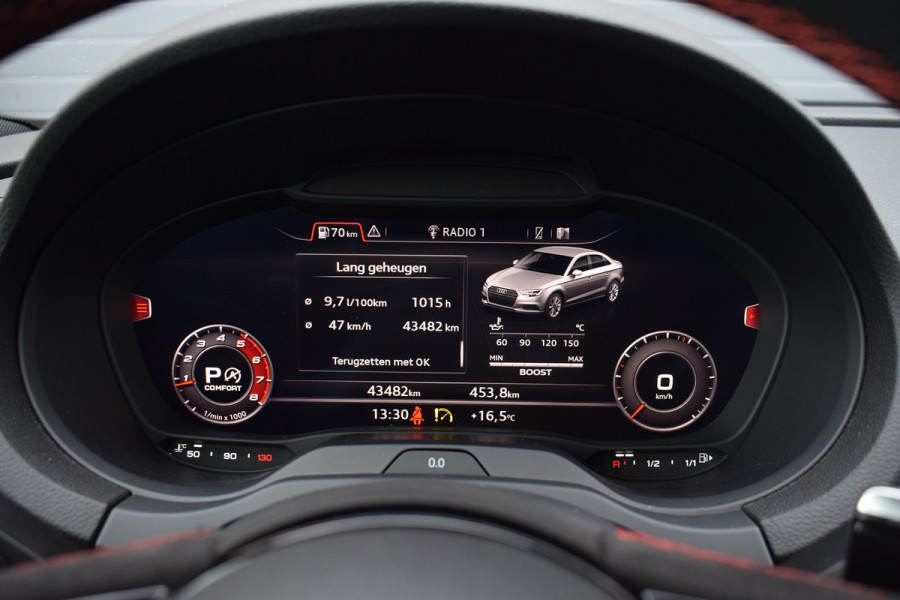 Audi RS3 Limousine 2.5 TFSI 400pk Quattro Pano | Magnetic ride | B&O Audi RS3 Limousine 2.5 TFSI 400pk Quattro Pano | Magnetic ride | B&O
