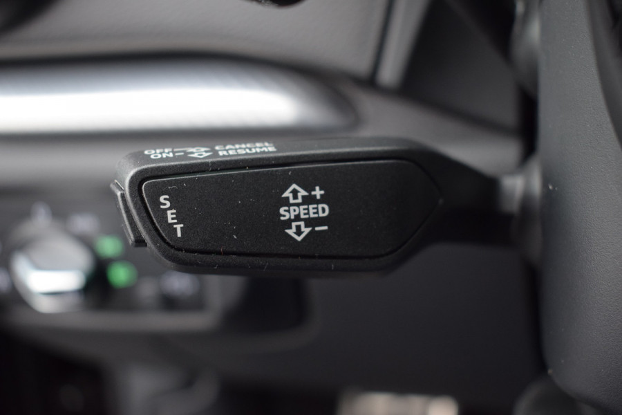 Audi RS3 Limousine 2.5 TFSI 400pk Quattro Pano | Magnetic ride | B&O Audi RS3 Limousine 2.5 TFSI 400pk Quattro Pano | Magnetic ride | B&O