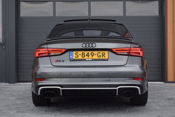 Audi RS3 Limousine 2.5 TFSI 400pk Quattro Pano | Magnetic ride | B&O Audi RS3 Limousine 2.5 TFSI 400pk Quattro Pano | Magnetic ride | B&O
