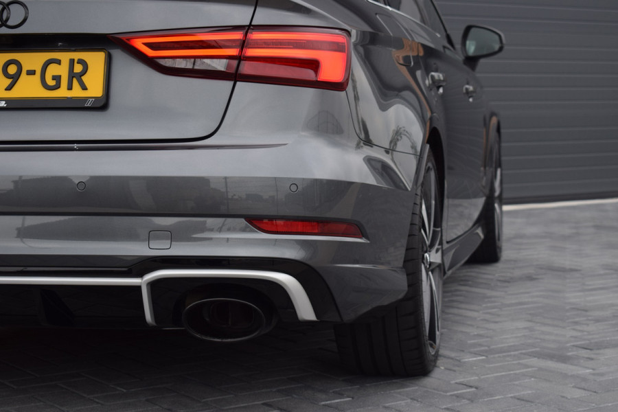 Audi RS3 Limousine 2.5 TFSI 400pk Quattro Pano | Magnetic ride | B&O Audi RS3 Limousine 2.5 TFSI 400pk Quattro Pano | Magnetic ride | B&O