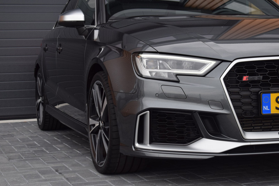 Audi RS3 Limousine 2.5 TFSI 400pk Quattro Pano | Magnetic ride | B&O Audi RS3 Limousine 2.5 TFSI 400pk Quattro Pano | Magnetic ride | B&O