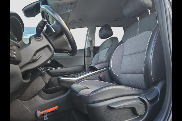 Kia e-Niro Edition 64 kWh | Stoel- en Stuuverwarwing | Adapt. Cruise | Clima | Lane Assist |