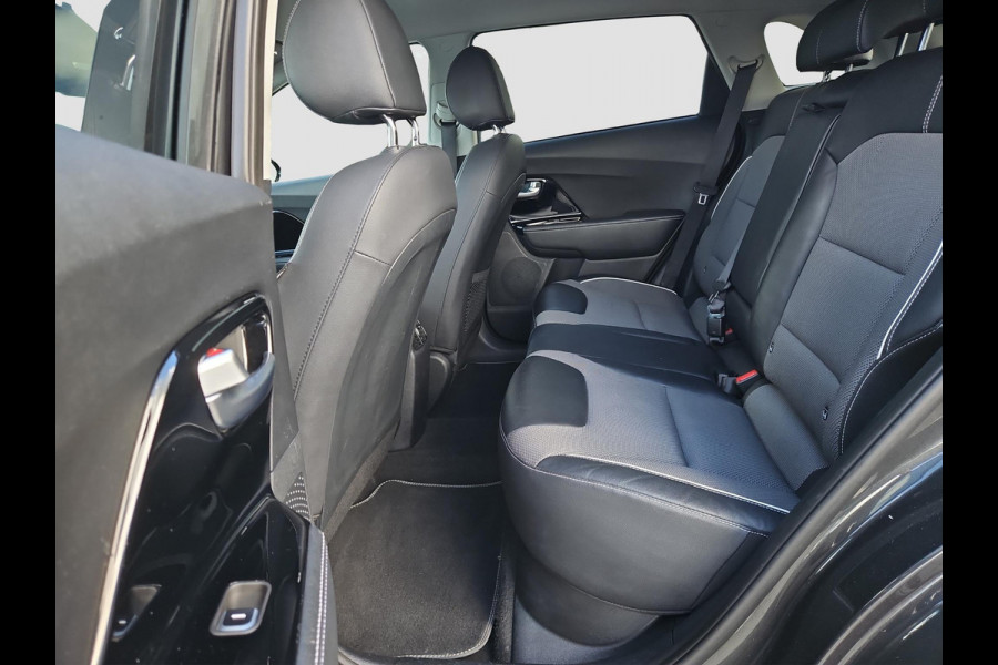 Kia e-Niro Edition 64 kWh | Stoel- en Stuuverwarwing | Adapt. Cruise | Clima | Lane Assist |