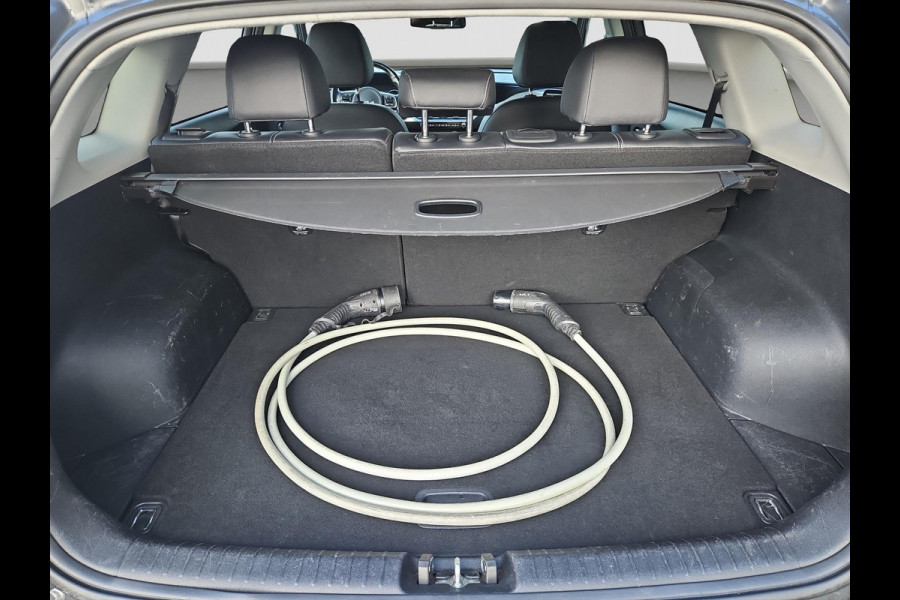 Kia e-Niro Edition 64 kWh | Stoel- en Stuuverwarwing | Adapt. Cruise | Clima | Lane Assist |